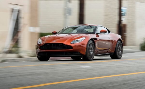 Aston Martin DB11 V12 2017